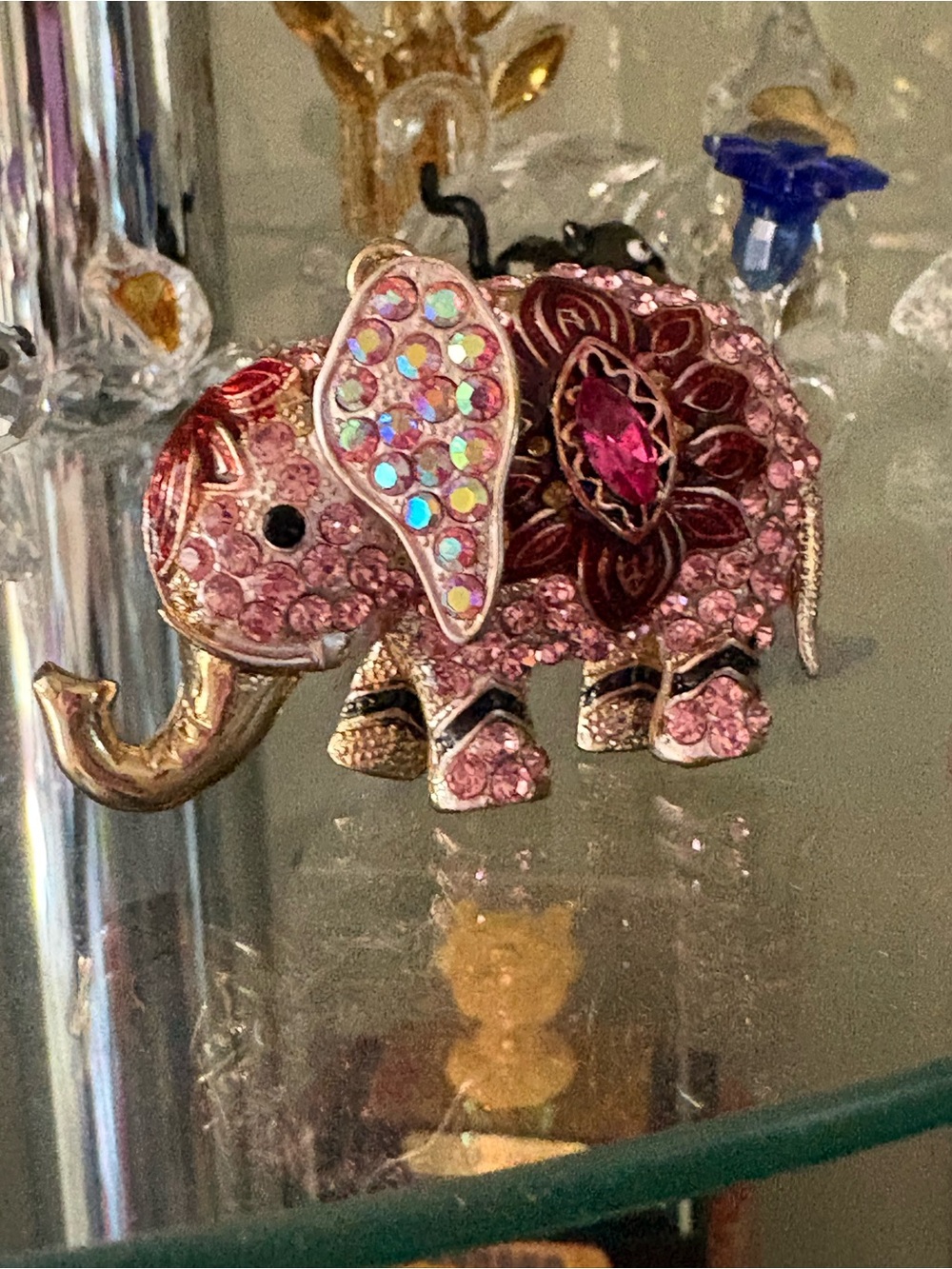 Betsey Johnson Pink Bejeweled Elephant Pendant! - Picture 4 of 4